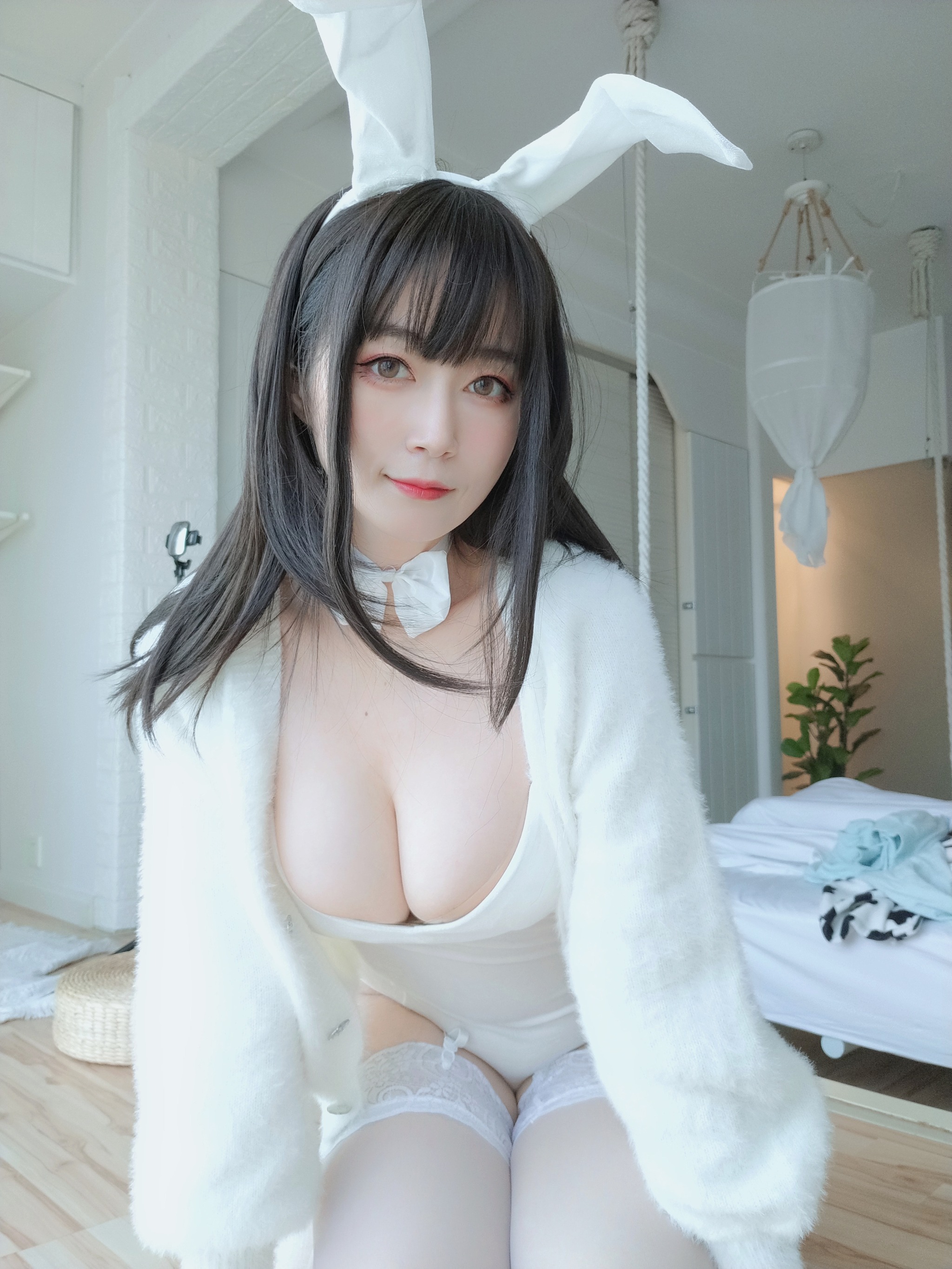 白银81 – NO.056 白丝兔子 [108P4V]-XikXak